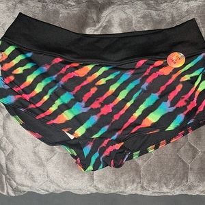 NWT GYM TO SWIM SHORTS